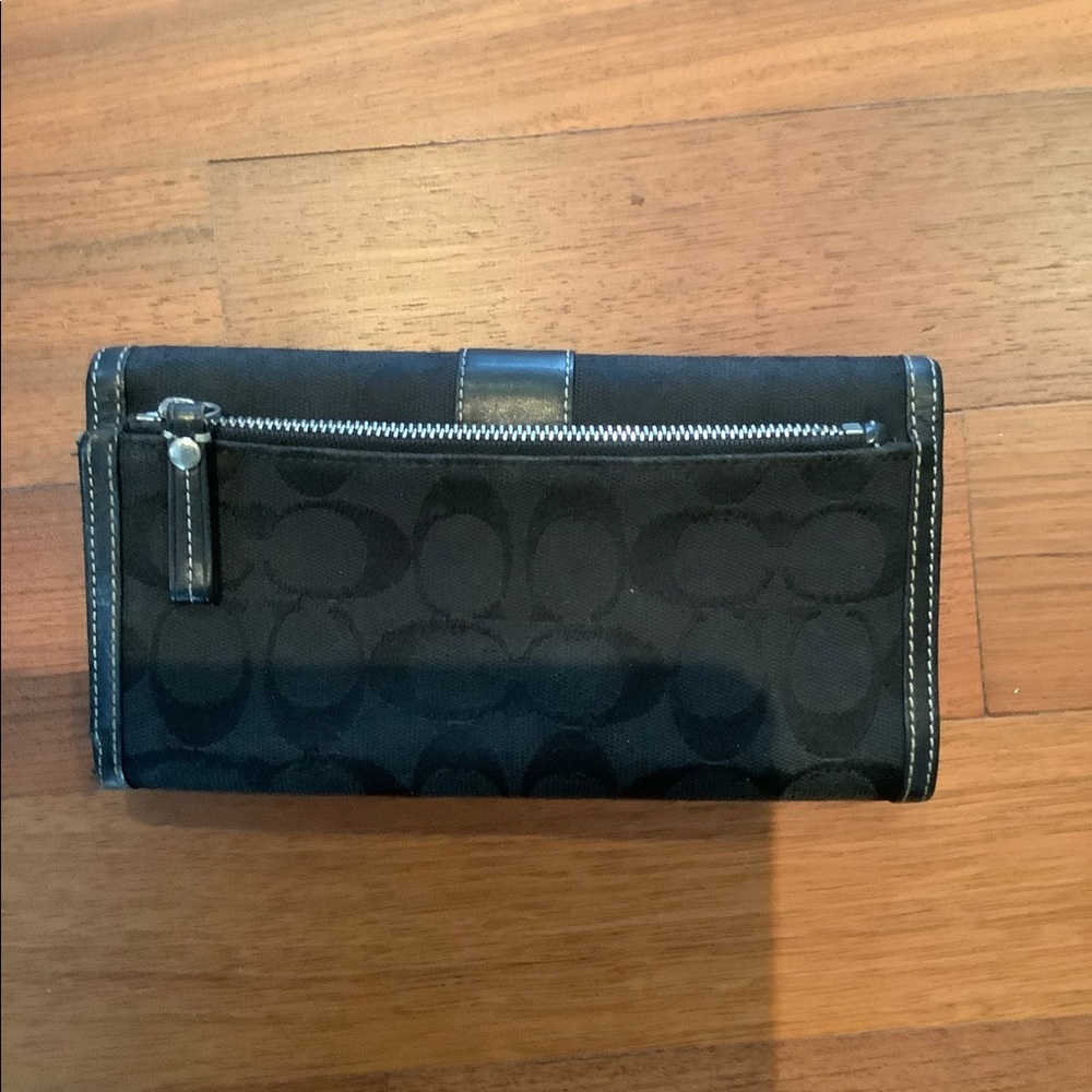 Authentic Coach Wallet - Picture 6 of 7
